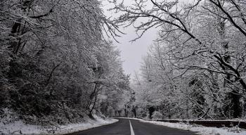 冰雪天氣路面安全：環(huán)保型融雪劑